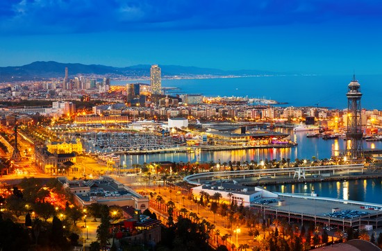 Dove alloggiare a Barcellona per motivi di lavoro o affari: guida ai migliori quartieri e hotel business-friendly