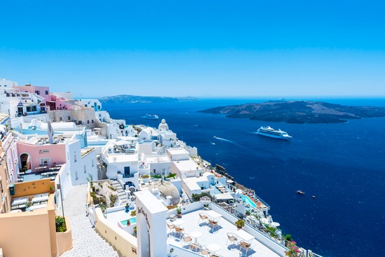 Offerte vacanze a Santorini: i migliori pacchetti volo + hotel e come prenotare