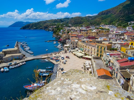 Dove alloggiare alle Isole Eolie: migliori zone e località