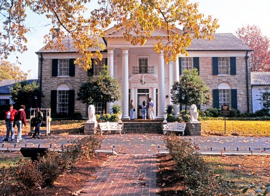Visitare Graceland (casa di Elvis Presley): come arrivare e cosa vedere