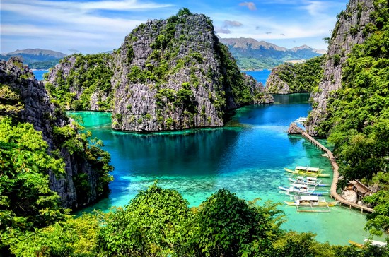 A view of Kayangan Lake from the top