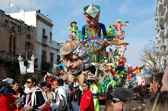 Dove andare in Puglia per il Carnevale: le migliori destinazioni tra sfilate e feste