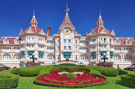 Come visitare Disneyland Paris: attrazioni, orari, prezzi e come arrivare
