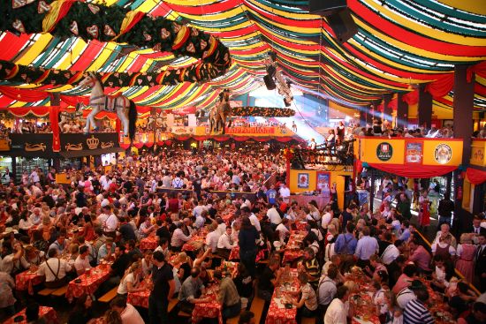 Partecipare all’Oktoberfest: come arrivare, costi e cosa fare