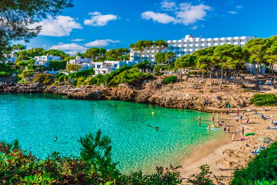 Cala Major (Maiorca): come arrivare, dove alloggiare, cosa fare e vedere
