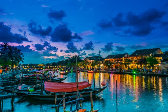 Architettura di Hoi An dopo il tramonto, Vietnam