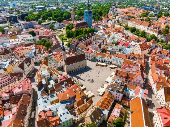 I migliori Pass Turistici di Tallinn: Guida per Risparmiare e Godersi la Città