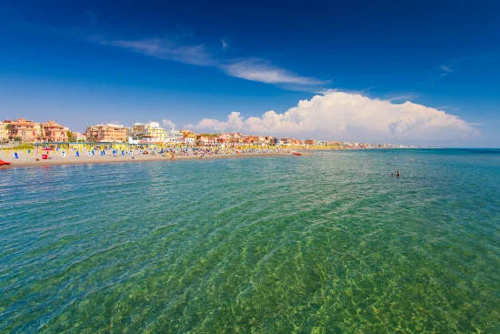 Dove dormire a Lido di Ostia: le migliori zone per un soggiorno perfetto sul mare di Roma